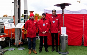 Компания на выставке Строим дом